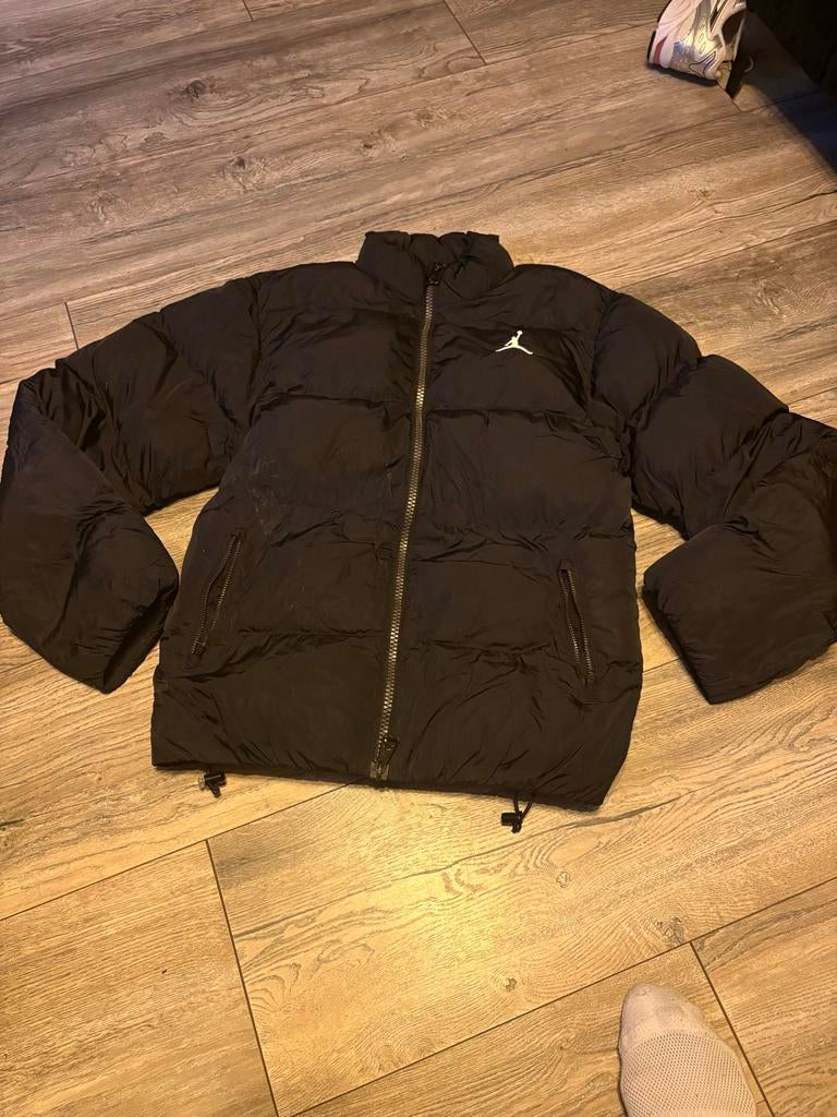 Zwarte Jordan puffer jas XS, Kleding | Heren, Jassen | Winter, Ophalen of Verzenden, Gedragen, Maat 46 (S) of kleiner, Zwart