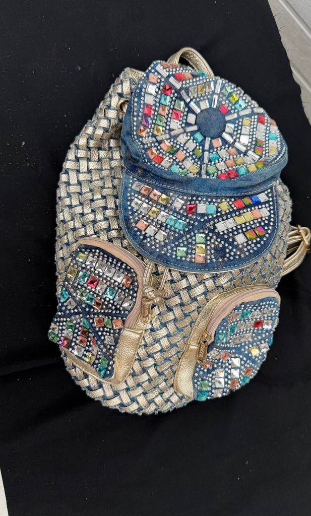 Rugzak tas met ingewerkte pet, Sieraden, Tassen en Uiterlijk, Tassen | Rugtassen, Overige merken, 25 tot 40 cm, Ophalen of Verzenden