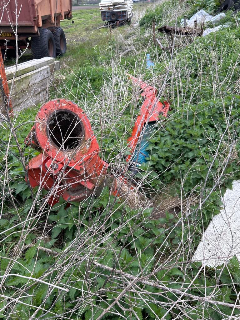 Veenhuis zuigarm voor mesttank, Ophalen, Veehouderij, Gewasbescherming en Bemesting