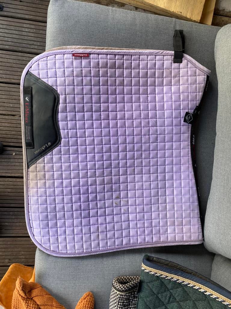 Mooi Lemieux dressuur dekje, Ophalen of Verzenden, Zo goed als nieuw