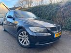 BMW 325i Touring Automaat APK 01-2027 | Leer | Navi |NL-auto, Auto's, Automaat, Lederen bekleding, Achterwielaandrijving, 2497 cc