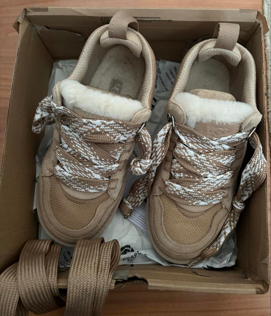 Nieuwe UGG Lowmel Chestnut - Maat 39, Kleding | Dames, Schoenen, Bruin, Nieuw, Ophalen of Verzenden, Sneakers of Gympen