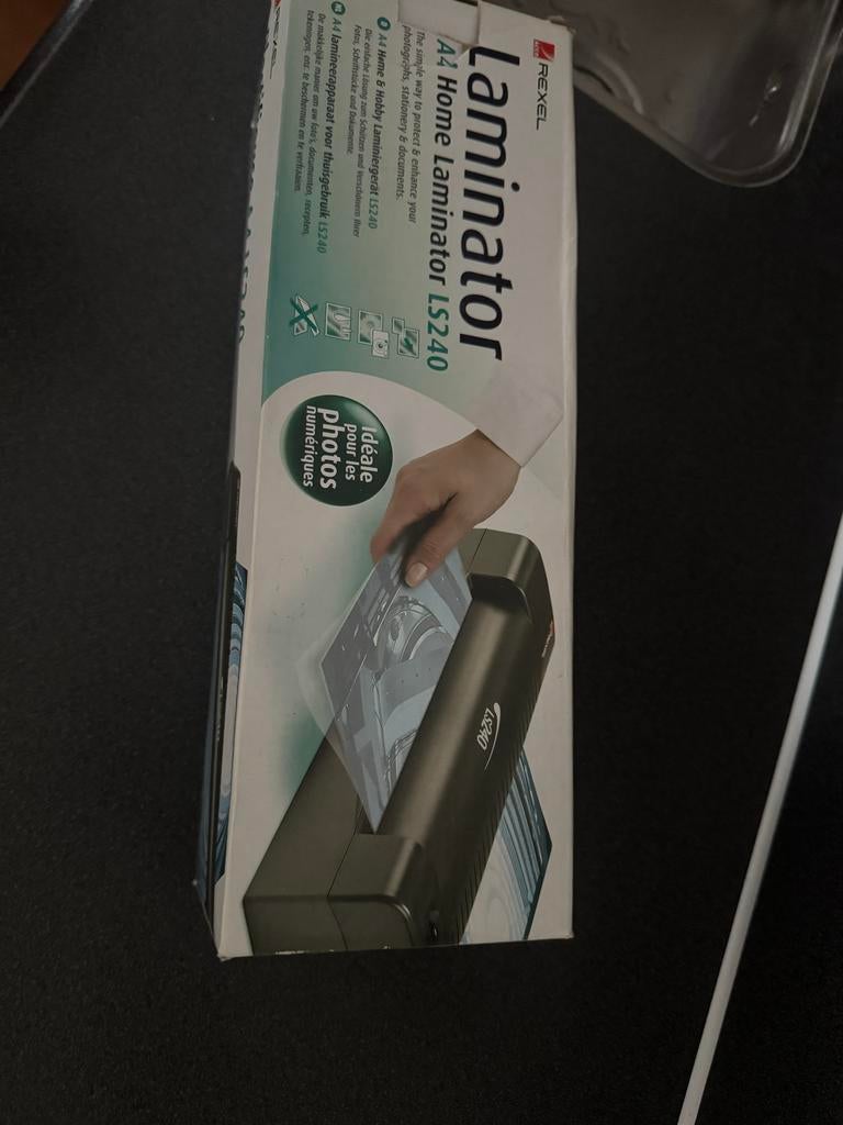 Rexel A4 Home Laminator LS240 - Zo goed als nieuw, Ophalen, Zo goed als nieuw