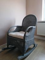 Grijze schommelstoel, Ophalen, Zo goed als nieuw, Grijs, Eén