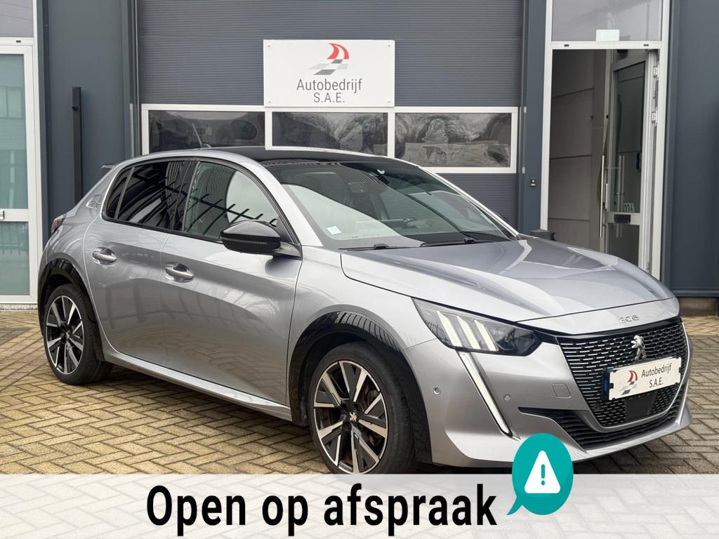 Peugeot 208 1.2 PureTech GT-Line CARPLAY PANO COCKPIT CAMERA, Auto's, Gebruikt, Euro 6, Leder en Stof, 23 km/l