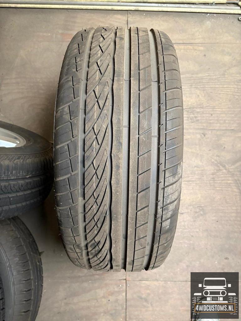 banden vigorous 275/45r20  nieuwstaat  set 4 stuks € 340, Auto-onderdelen, Banden en Velgen, Ophalen, Gebruikt, -, -