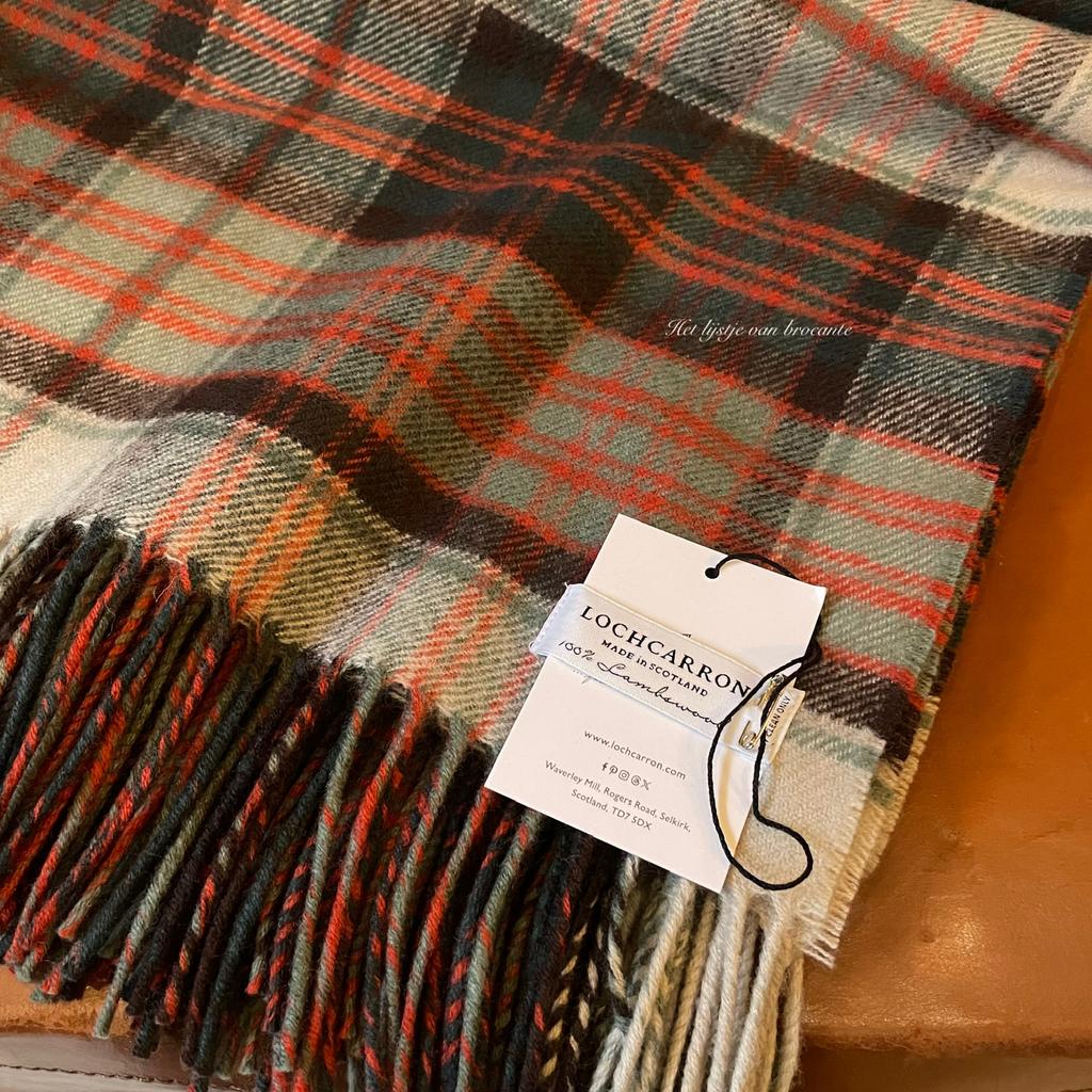Schots lamswollen plaid Lochcarron MacDonald Dress, Huis en Inrichting, Woonaccessoires | Plaids en Woondekens, Westdijk 41 3241 GT Middelharnis