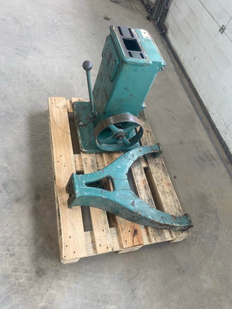 Oude draaibank onderdelen - ideaal als tafelpoot, Ophalen, Gebruikt, Onderdeel