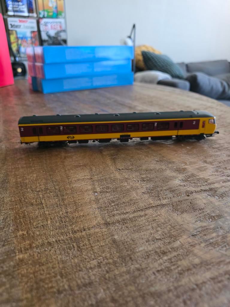 Icr trein 5 wagons en steurwagen van piko, Ophalen of Verzenden, Zo goed als nieuw, Wisselstroom, Piko