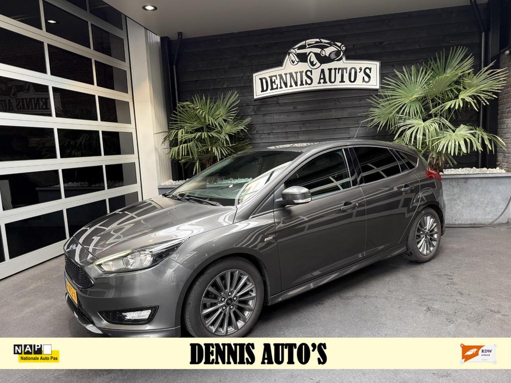 Ford Focus 1.0 Titanium ST Line, Gebruikt, Euro 6, Grijs, 3 cilinders