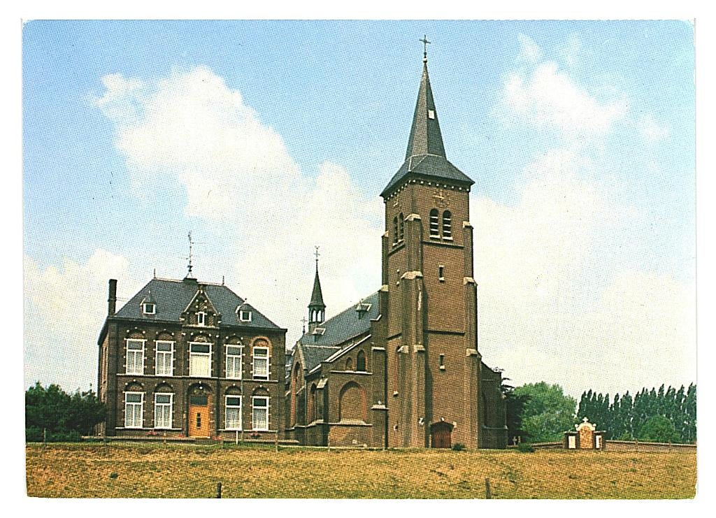 802184 Ooij Gld 1980 RK Kerk Kerkdijk Onbeschreven, Verzamelen, Ansichtkaarten | Nederland, Ophalen of Verzenden, 1960 tot 1980