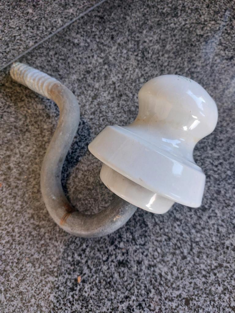 Vintage keramische isolator, Ophalen