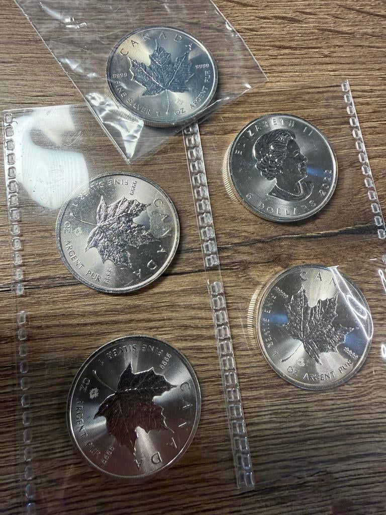 5 maple leafs 2022, Postzegels en Munten, Edelmetalen en Baren, Ophalen of Verzenden, Zilver