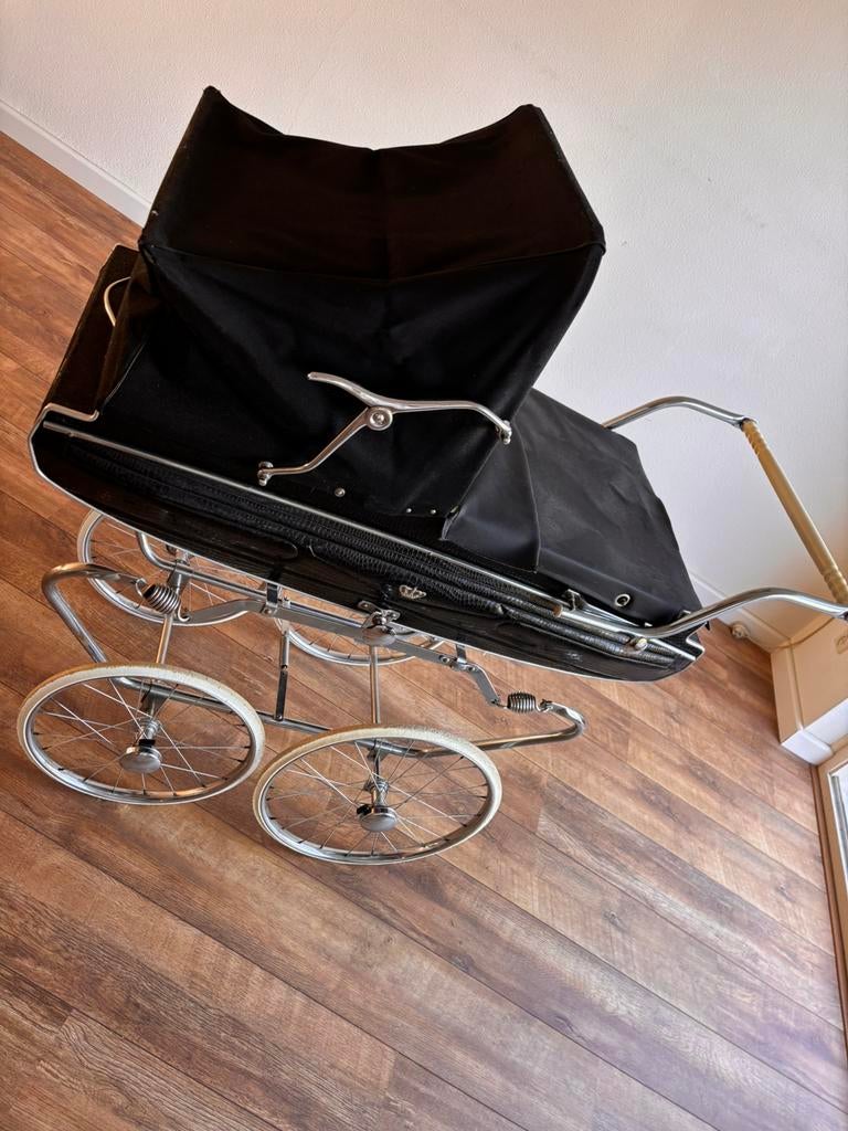 Ouderwetse kinderwagen zwart merk delft, Ophalen, Gebruikt, Kinderwagen, Overige merken