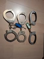 3 paar handboeien, Ophalen, Landmacht, Nederland