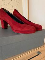 Rode pumps maat 41, Kleding | Dames, Schoenen, Verzenden, Zo goed als nieuw, Rood, Pumps