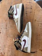 Nike Air Jordan 1 Zoom CMFT 'Olive Aura' sneakers, Ophalen, Gedragen, Groen, Sneakers of Gympen