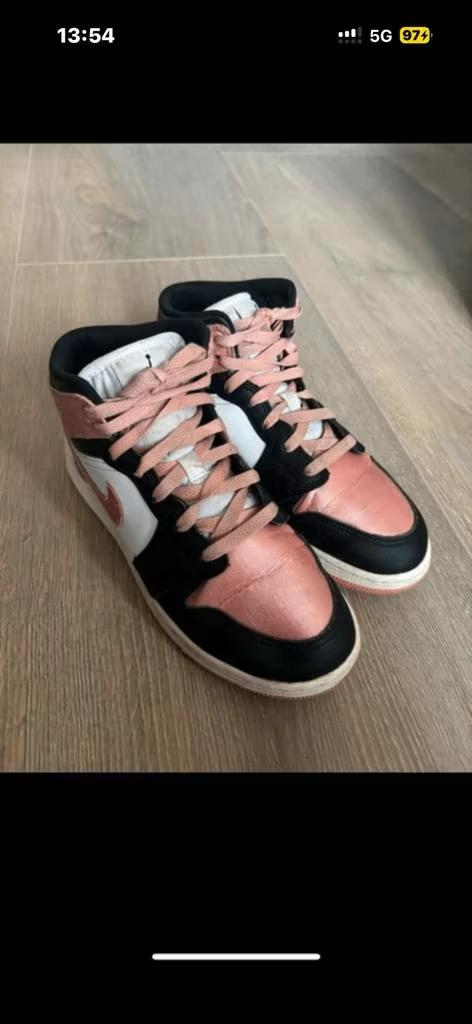 Nike Air Jordan 1 Mid Dames Sneakers Maat 38, Kleding | Dames, Schoenen, Zwart, Nike, Ophalen of Verzenden, Sneakers of Gympen