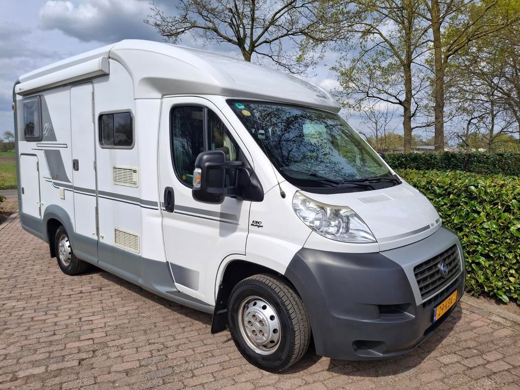 Super compacte Knaus  2009 airco zeer nette staat!, Luifel, Ringverwarming, Fiat, Afzuigkap