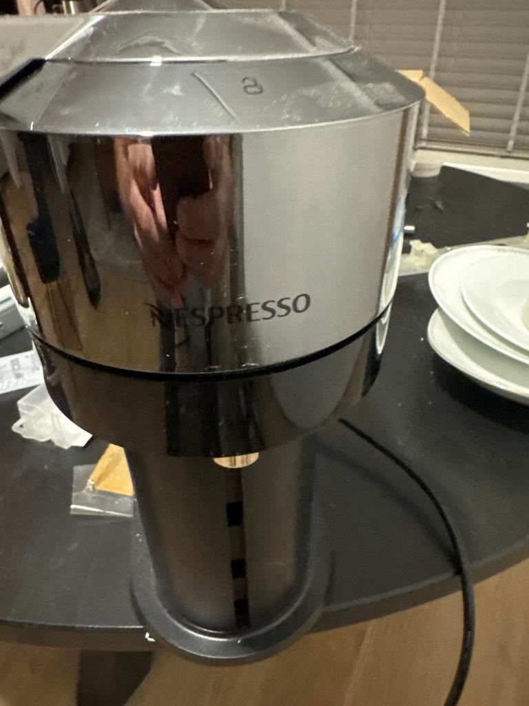 Nespresso Vertuo Next Koffiemachine - Zwart, Koffiemachine, Ophalen of Verzenden, Zo goed als nieuw, 2 tot 4 kopjes