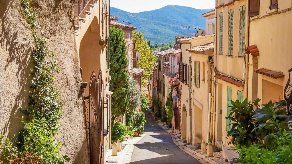 Te huur! Sfeervolle chalets in de Golf van 'Saint Tropez', Airconditioning, Aan zee, Landelijk