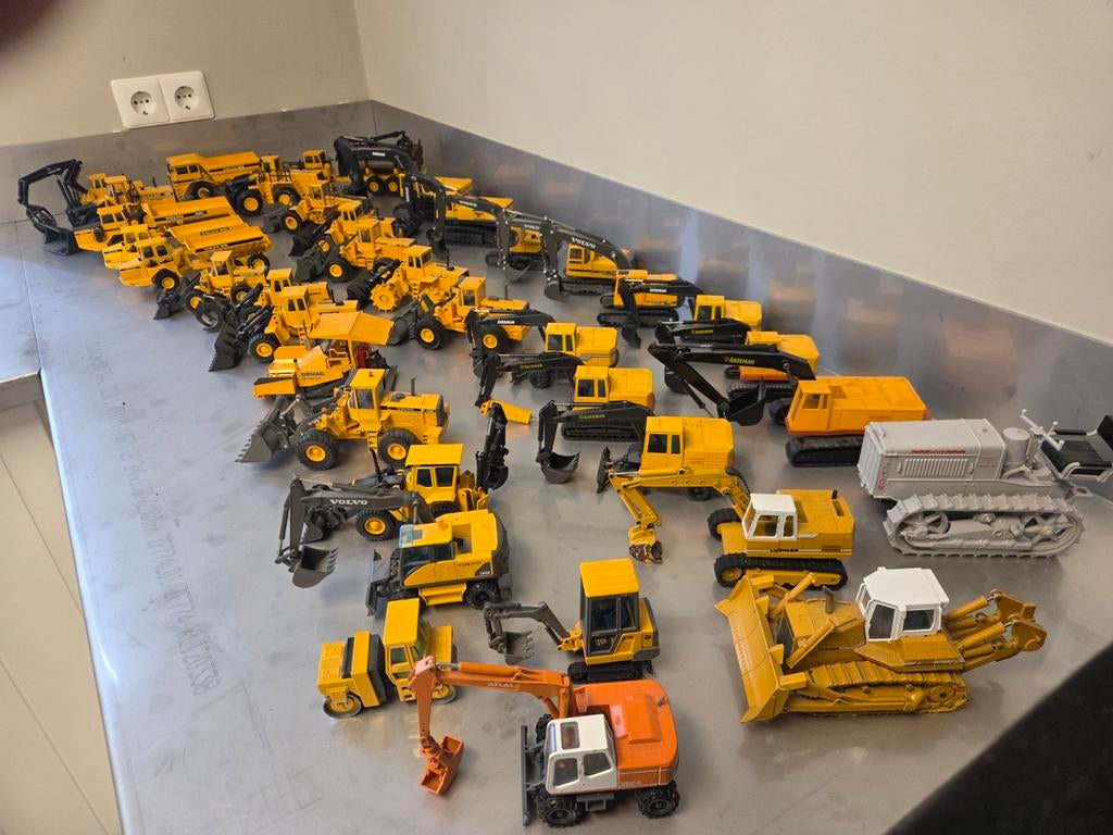 Grondverzetmachines 1:50 Nzg Conrad Joal, Ophalen of Verzenden, Gebruikt, Hijskraan, Tractor of Landbouw, Conrad