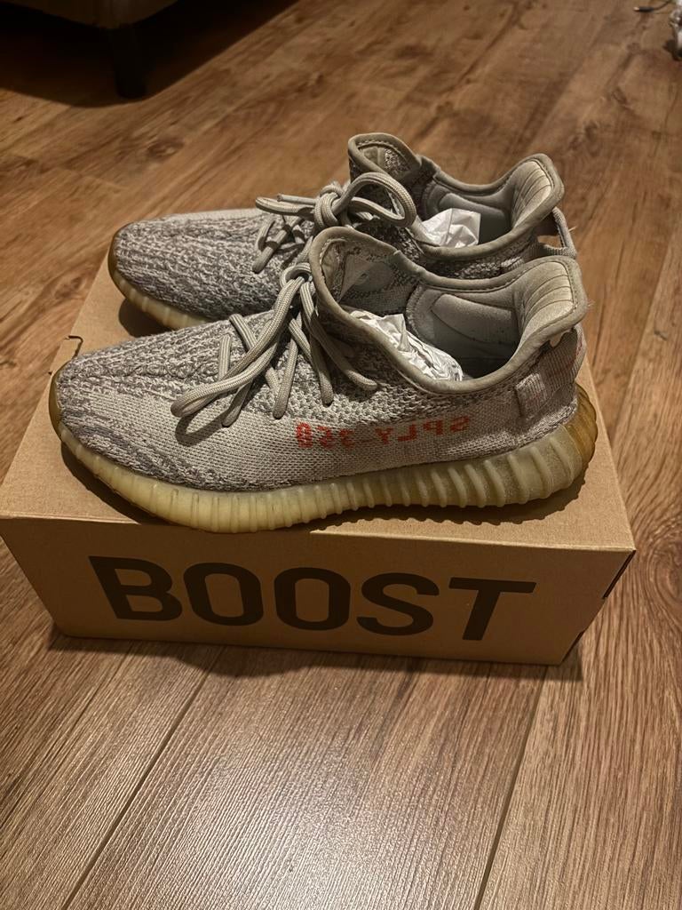 yeezy boots 350 V2, Overige kleuren, Verzenden, Sneakers of Gympen, Zo goed als nieuw