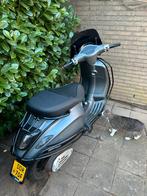 80cc full mallosi vespa sprint 2016 full option+begrenzer, Fietsen en Brommers, Scooters | Vespa, Ophalen, Zo goed als nieuw, Benzine