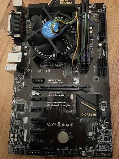 Gigabyte GA-H110-D3A, Computers en Software, Ophalen of Verzenden, Zo goed als nieuw, Intel, DDR3