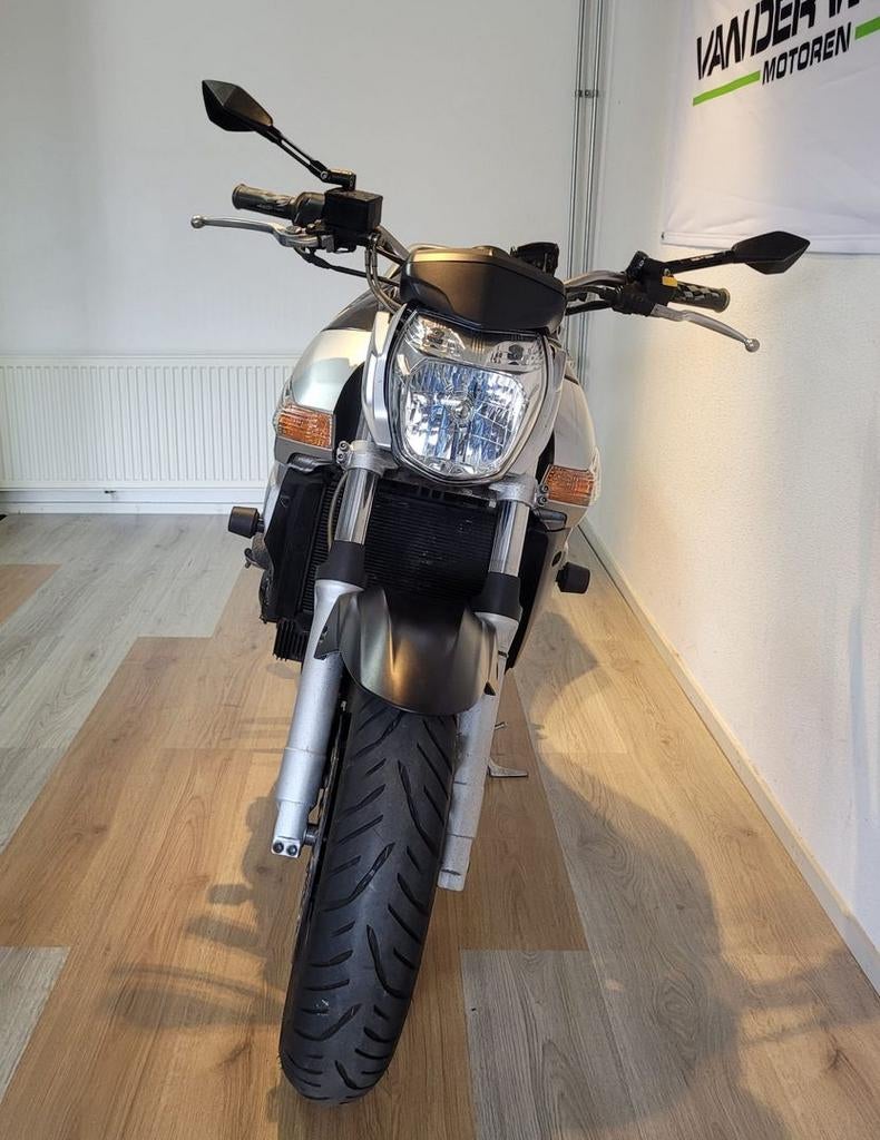 SUZUKI GSR 600 (bj 2006), SUZUKI, 4 cilinders, Motorrijbewijs A, Bedrijf