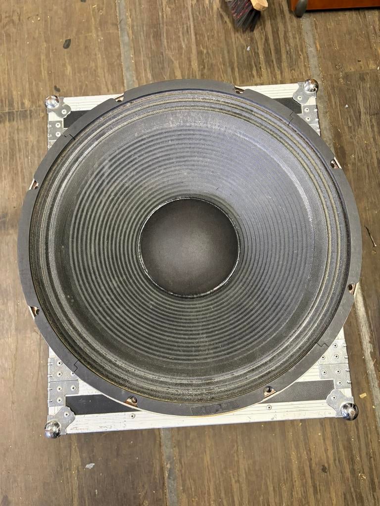 Electro Voice EVX180A, Overige merken, Gebruikt, Subwoofer, Ophalen of Verzenden