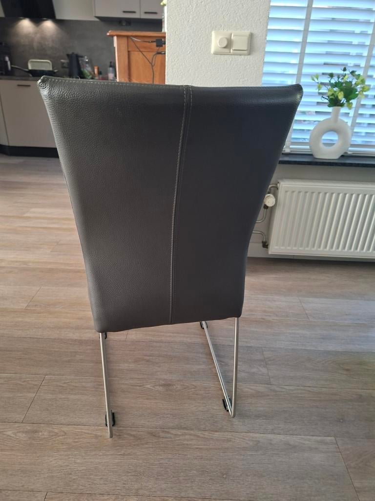 4 Leren eetkamerstoelen, grijs, Huis en Inrichting, Stoelen, Ophalen, Gebruikt, Leer, Vier