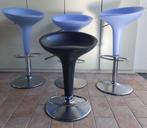 Set van 4 Magis Bombo barkrukken in lichtblauw en antraciet, Ophalen, 60 tot 90 cm, Zo goed als nieuw, In hoogte verstelbaar