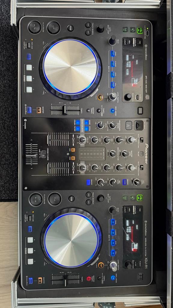 Pioneer XDJ-R1 DJ-controller met flightcase en decksaver, Ophalen of Verzenden, Zo goed als nieuw, Dj-set, Pioneer