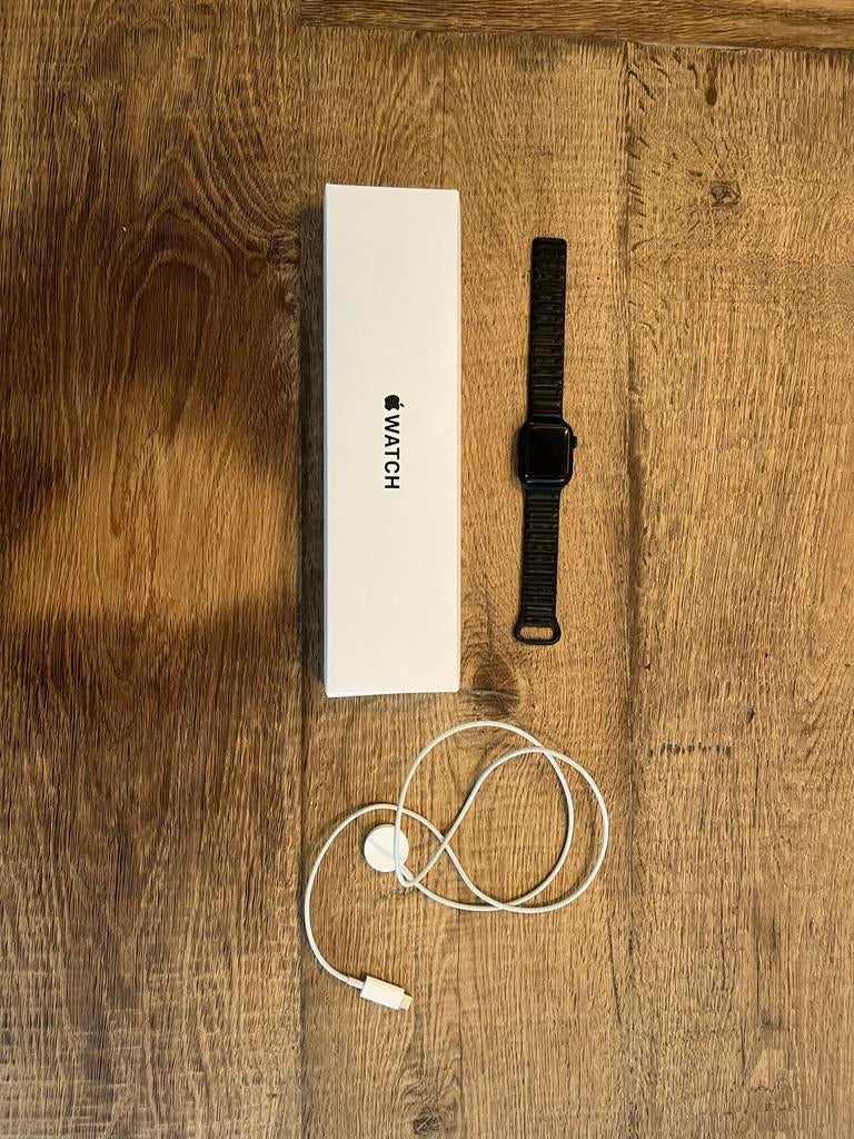 Apple watch SE (2e generatie), Telecommunicatie, Mobiele telefoons | Apple iPhone, Zo goed als nieuw, Zwart, Ophalen of Verzenden