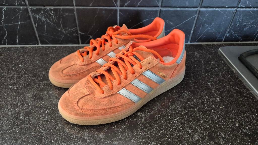 Adidas Spezial Handball Oranje - Maat 38.5, Ophalen of Verzenden, Zo goed als nieuw, Oranje, Sneakers of Gympen