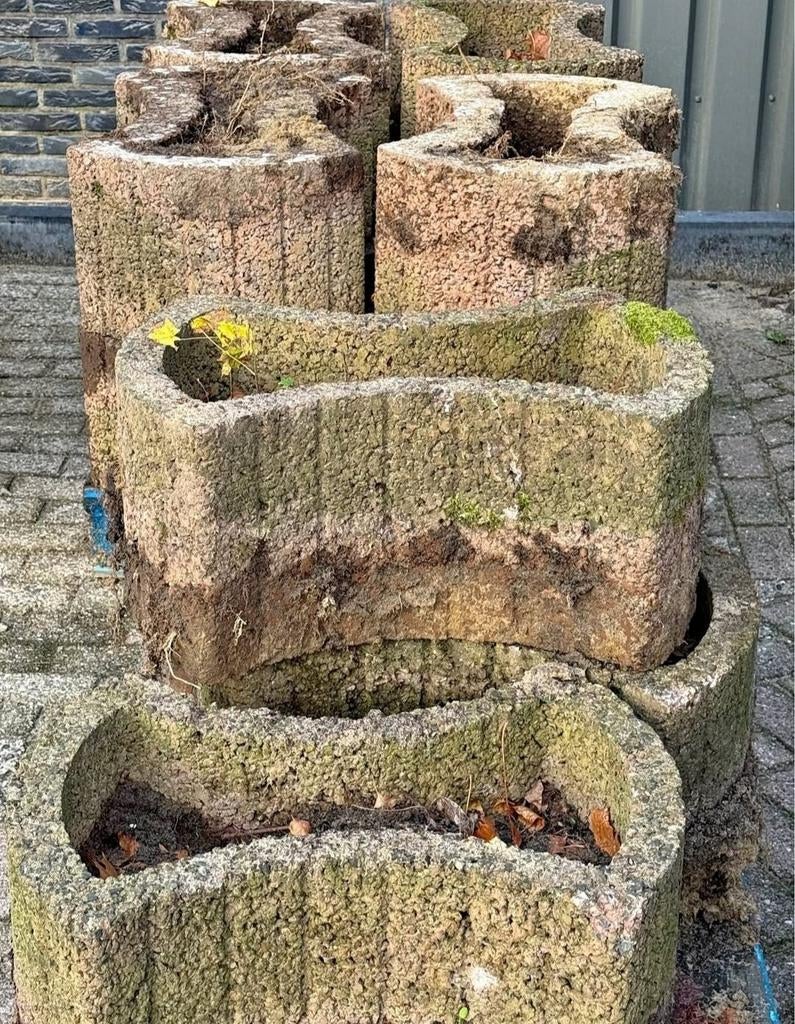 Gezocht ! Beton bloembakken 30cm 60 cm breed, Tuin en Terras, Bloembakken en Plantenbakken, Ophalen, Gebruikt, Binnen, Beton