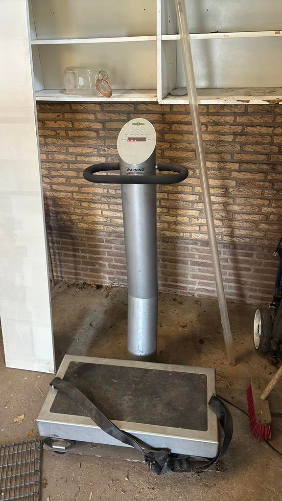 Powerplate tegen elk aannemelijk bod, Sport en Fitness, Ophalen, Trilplaat