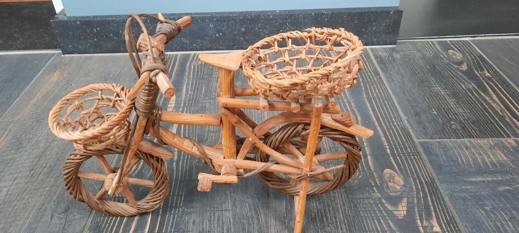 Houten miniatuur fietsje met mandjes, Ophalen, Nieuw