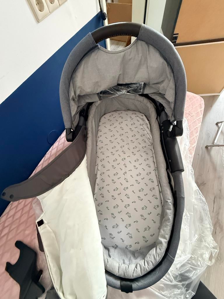 Mutsy Evo kinderwagen met reiswieg en wandelwagen en meer, Ophalen, Gebruikt, Combiwagen, Met reiswieg