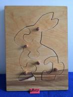 2 Mooie houten puzzels (hondje en konijn), Ophalen of Verzenden, Minder dan 10 stukjes, Zo goed als nieuw, 6 maanden tot 2 jaar