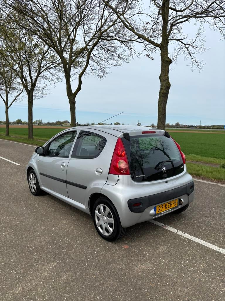 Peugeot 107 1.0 carplay,airco,NieuweAPK, 68 pk, Handgeschakeld, Particulier, 3 cilinders