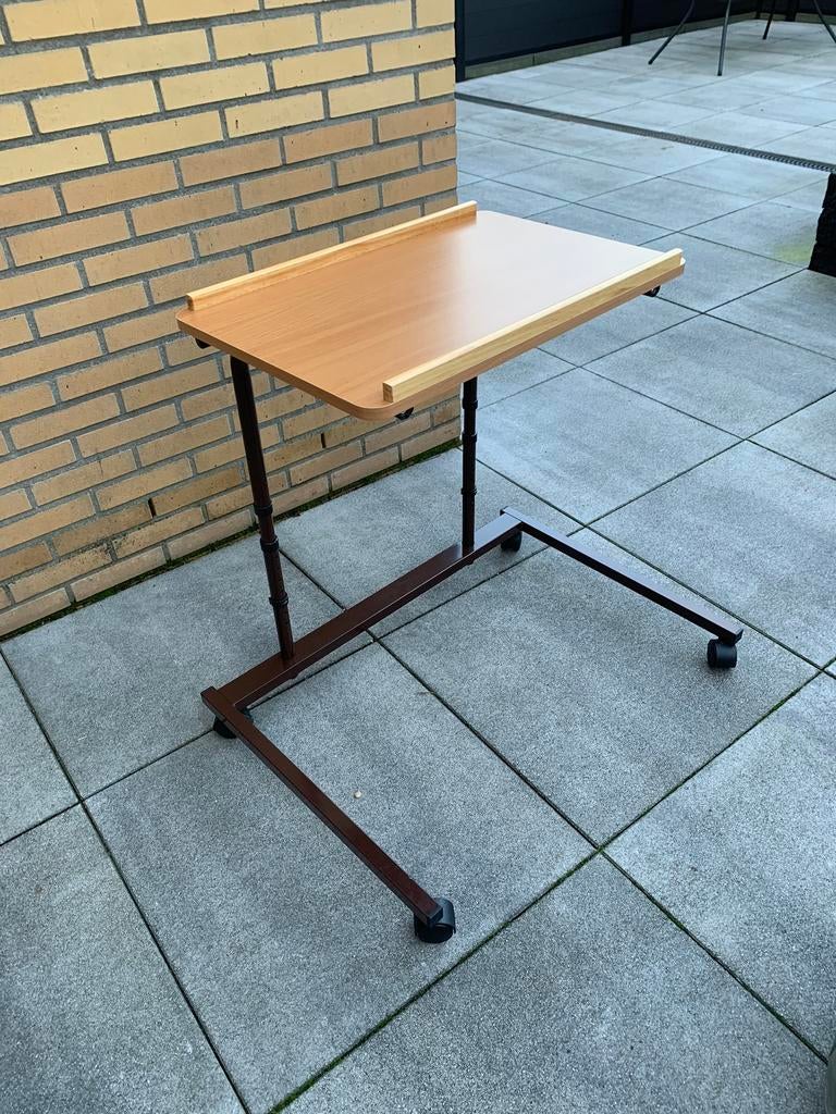 Medische tafel om voor stoel te schuiven, Ophalen of Verzenden, Zo goed als nieuw