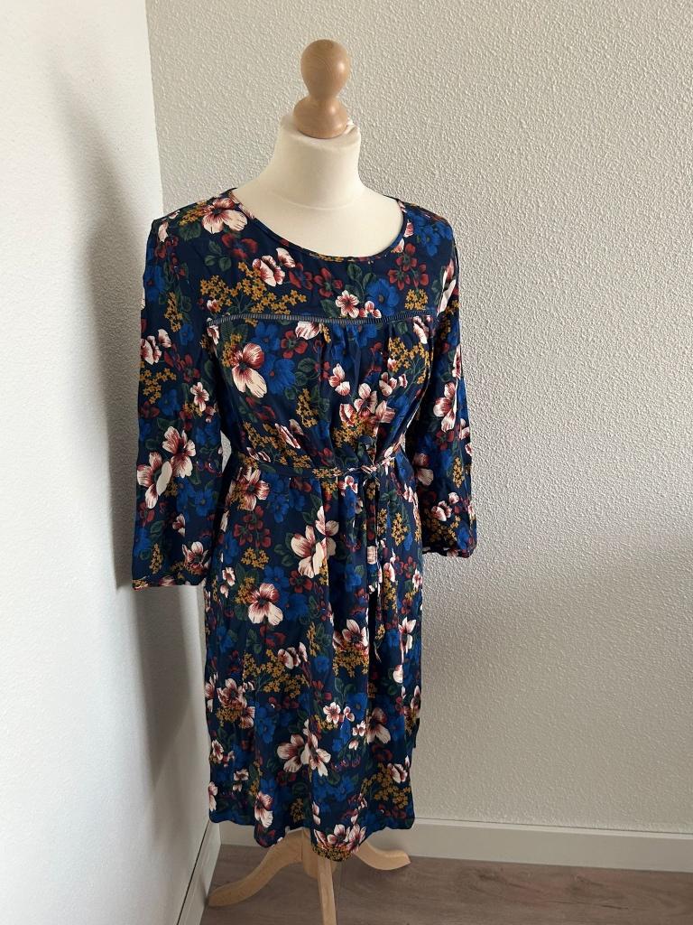King Louie maat 40 als nieuwe bloemen jurk 400, Maat 38/40 (M), Blauw, Ophalen of Verzenden, Zo goed als nieuw