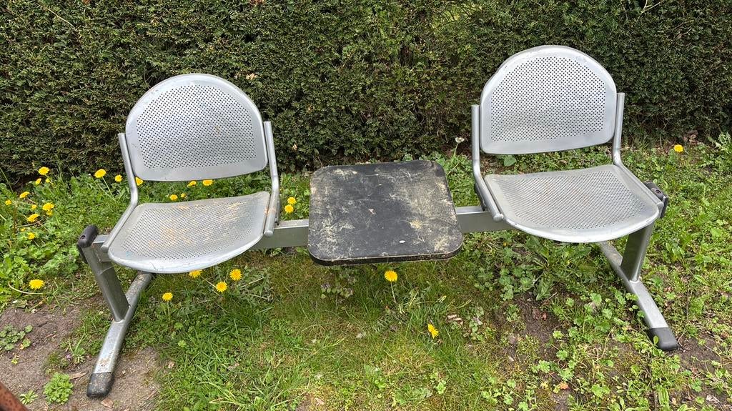 ijzere bankje/zit, Ophalen, Zo goed als nieuw, 2 zitplaatsen