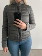 Woolrich tussenjas (dons), Ophalen of Verzenden, Gedragen, Maat 36 (S), Grijs