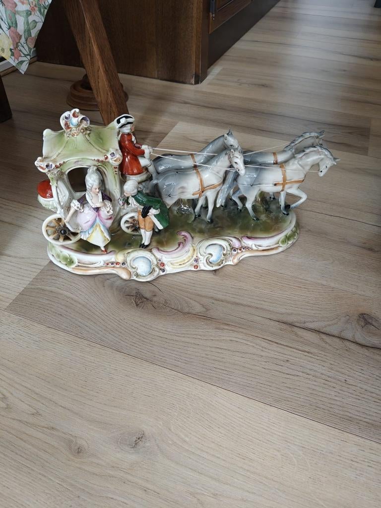 Porseleinen koets, Antiek en Kunst, Ophalen of Verzenden