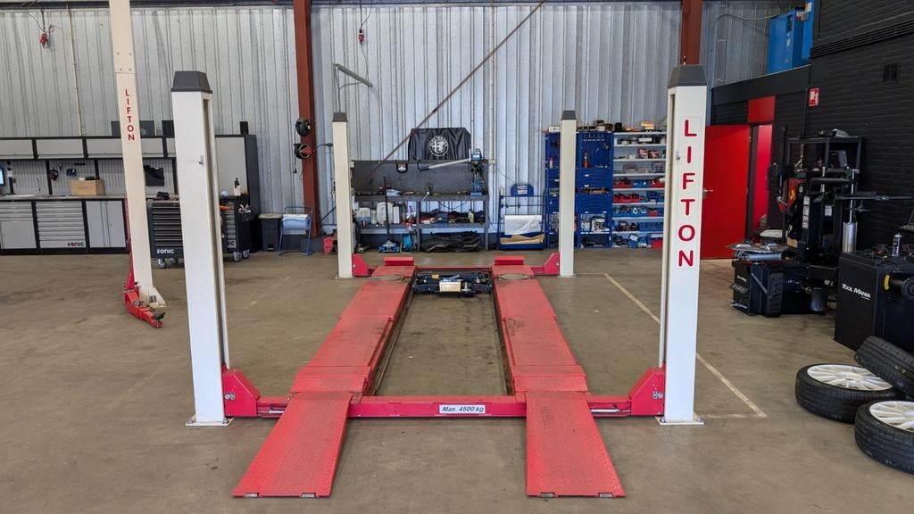 Lifton 4-koloms hefbrug 4500kg, 380V, uit 2016, Ophalen of Verzenden