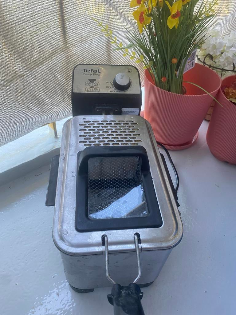 Tefal Easy Pro Frituurpan - Compact en Krachtig, Ophalen, Gebruikt