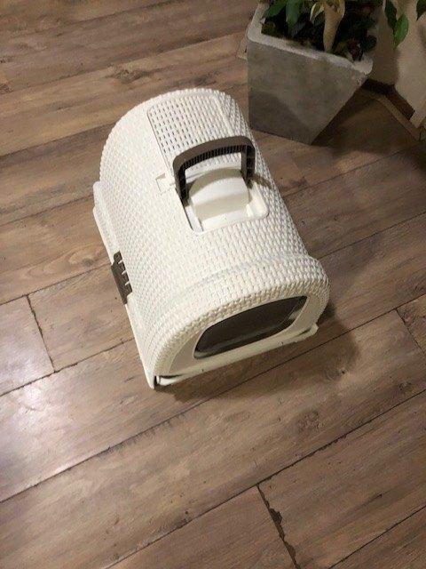 nette Curver kattenbak Wit, Ophalen, Gebruikt, Gesloten